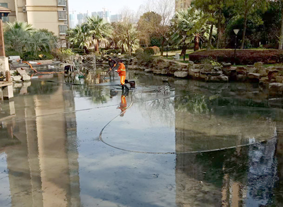 如东景观池淤泥清理